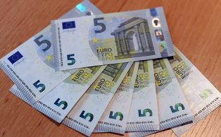 Στα 3,5 δισ. ευρώ το πρωτογενές πλεόνασμα 11μήνου
