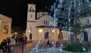 Πάρος: Μια υπέροχη βραδιά γιορτινής θαλπωρής στη Μάρπησσα! – Παραμυθένια μαγεία και άναμμα του Χριστουγεννιάτικου Δέντρου (Βίντεο)
