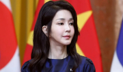 Κιμ Κέον Χι: Η Πρώτη Κυρία της Ν. Κορέας είναι 51 ετών και δείχνει τριαντάρα