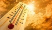 Έρχεται νέα θερμή εισβολή από την Πέμπτη - Μέχρι και 44 βαθμούς το θερμόμετρο