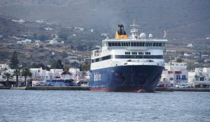 O Αντιπεριφερειάρχης Κυκλάδων ζητάει άμεσα μέτρα για τη μετακίνηση των επιβατών με τα πλοία της ακτοπλοΐας