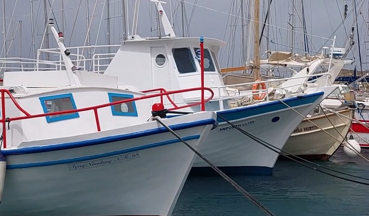 Πάρος: Θυελλώδεις άνεμοι σαρώνουν το νησί! (Βίντεο)