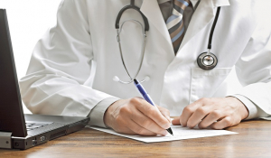 Κορωνοϊός: Αποζημίωση 2.200 ευρώ για τους ιδιώτες γιατρούς που επιτάσσονται στο ΕΣΥ -Αφορολόγητη και ακατάσχετη