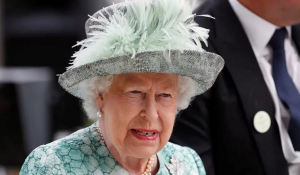 Κορωνοϊός: Σε καραντίνα στο κάστρο του Ουίνδσορ η βασίλισσα Ελισάβετ – Ακυρώνει εκδηλώσεις