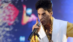Πέθανε ο θρυλικός τραγουδιστής Prince