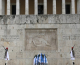 Τι συμβολίζει το Μνημείο του Άγνωστου Στρατιώτη: Η ιστορία και τι σημαίνουν οι επιγραφές μπροστά από τη Βουλή