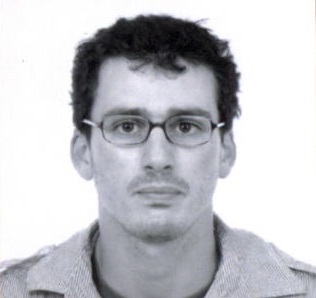 Tαυτοποιήθηκαν τα στοιχεία του ατόμου που συνελήφθη προχθές (01-10-2014) στο Βύρωνα