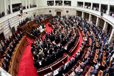 «Μάχη» για την ψήφιση της συμφωνίας στη Βουλή