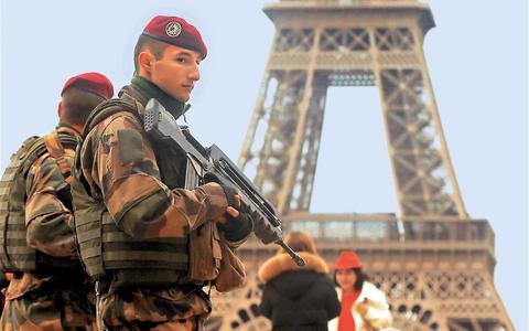 10.000 στρατιώτες για την ασφάλεια των Γάλλων