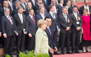 Συμφωνίες εκατομμυρίων στο επίκεντρο της επίσκεψης Μέρκελ στην Κίνα