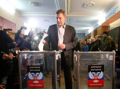 Ανοιξαν οι κάλπες στην ανατολική Ουκρανία για τις εκλογές των αυτονομιστών
