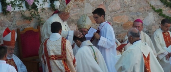 «Άξιος» ο νέος Καθολικός Επίσκοπος Σύρου κ. Πέτρος Στεφάνου