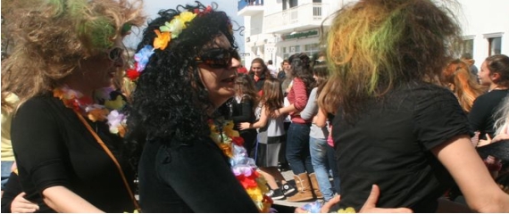 Πάρος: Καρναβάλι στη πλατεία της Νάουσας