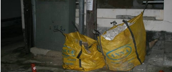 Πάρος: Μπάζα και Σκουπίδια όπου βολεύει τον καθένα στη Νάουσα!