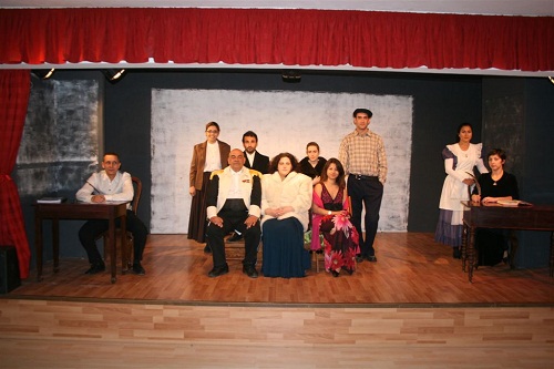 Θεατρική Άνοιξη 2012 στη Νάουσα με μια Βότκα…Μολότωφ