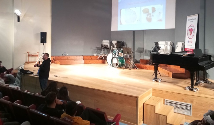 ΜΟΥΣΙΚΟ ΣΧΟΛΕΙΟ ΡΟΔΟΥ