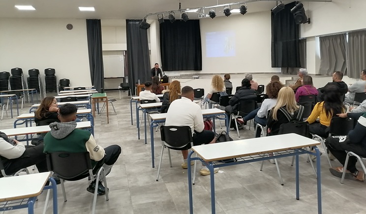 ΕΣΠΕΡΙΝΟ ΓΥΜΝΑΣΙΟ ΚΩ
