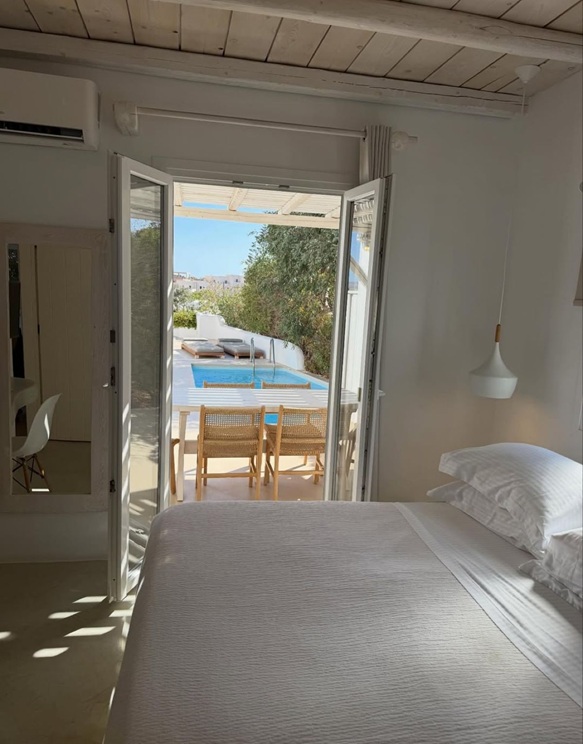 athina oikonomakoy 14