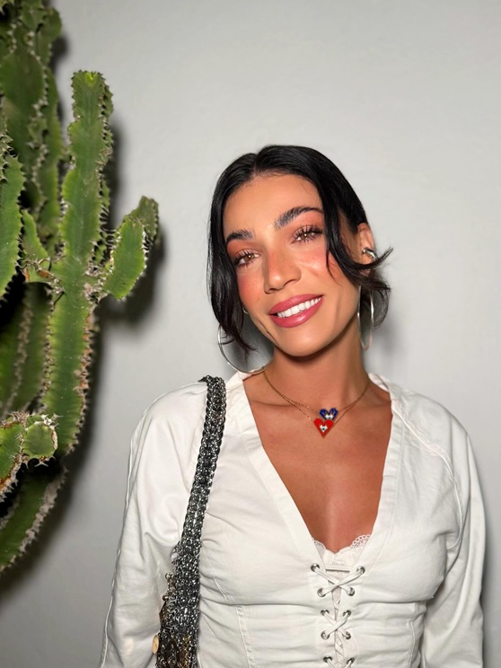 ivi adamou 4
