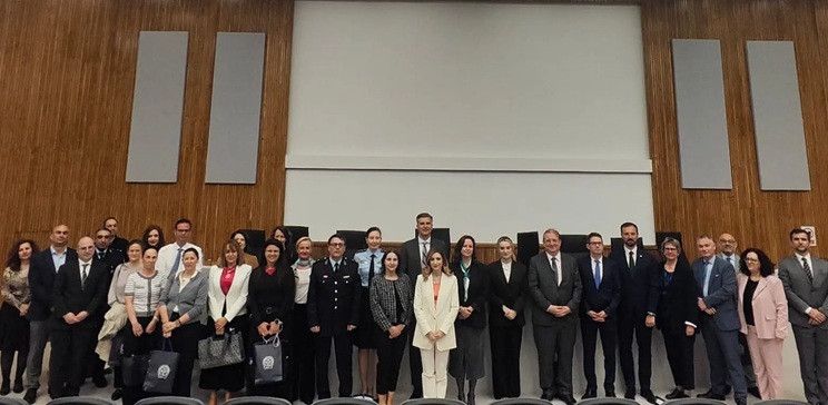 2104026 dt aea 3 e1776794460135