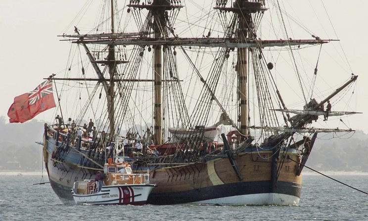 endeavour replica