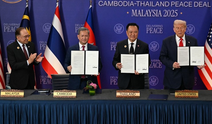 trump simfonia cambodia tayland