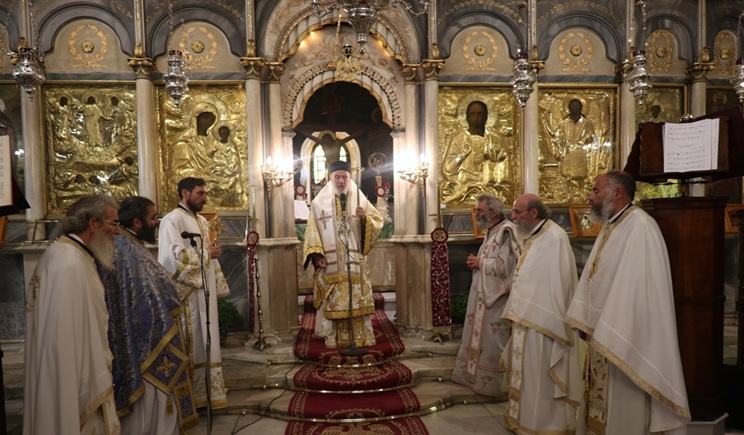 faneromeni syros