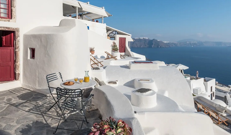 santorini bnb