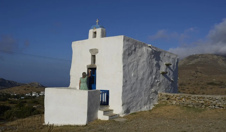 tinos ekklisaki