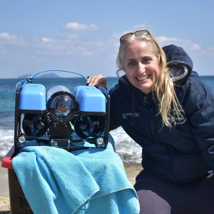 ΠΑΡΑΣΚΕΥΗ ΝΟΜΙΚΟΥ