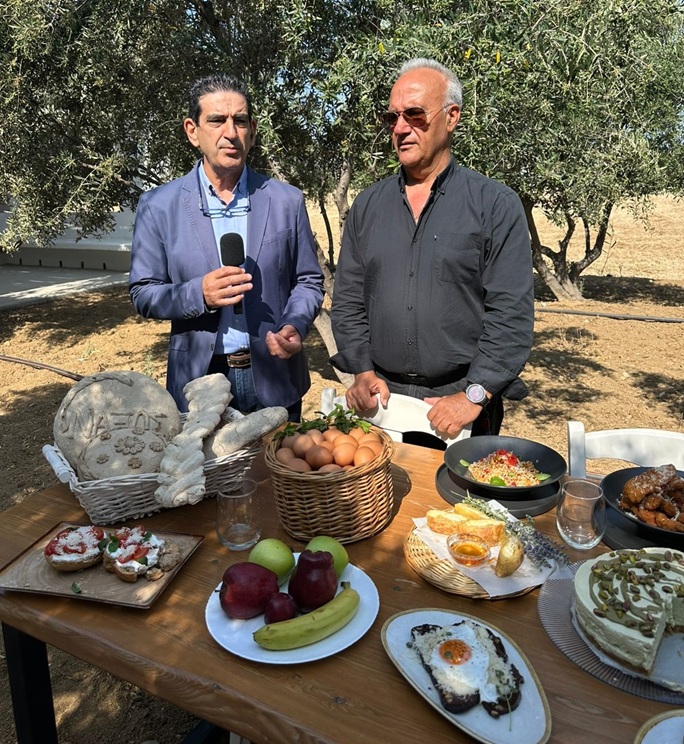 Μ. Κορασίδης Δ. Καπούνης