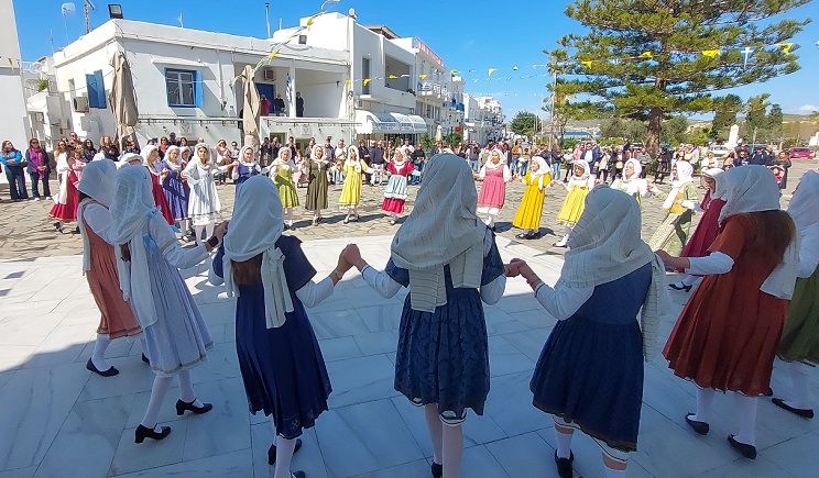 gel paros ekatontapylianoi xoroi 103