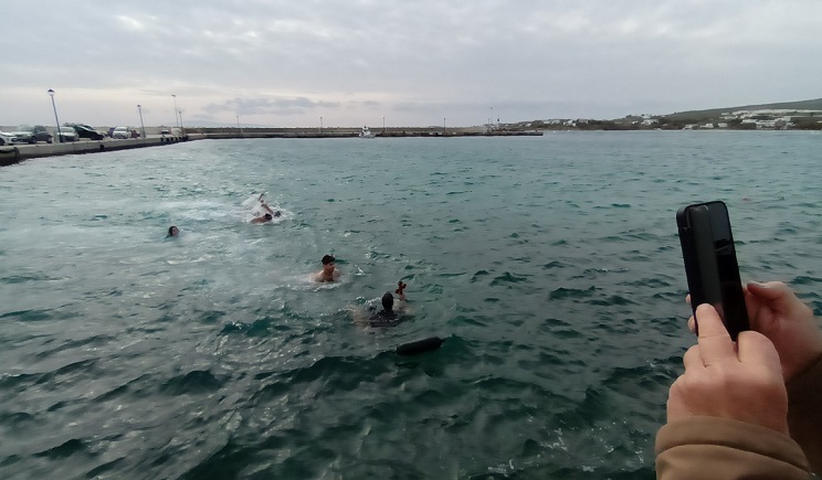 theofania piso livadi 104