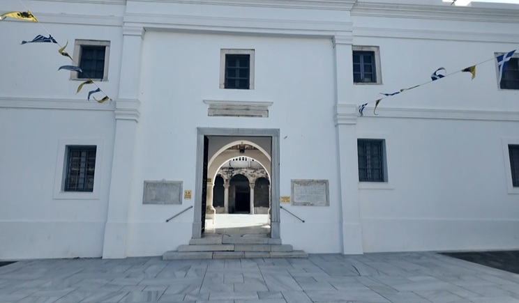 ekatontapyliani exo opou