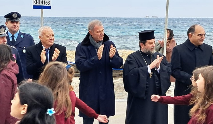 petropoulos parelassi 102