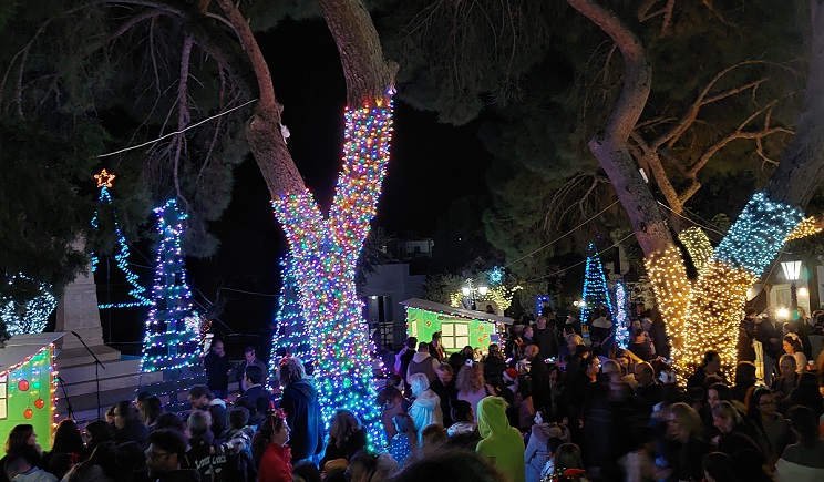 xristougenna leykes 103