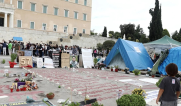 Τέλος τα &quot;τσαντίρια&quot; στο Σύνταγμα - Μητσοτάκης: Η φύλαξη και συντήρηση του Αγνώστου Στρατιώτη περνά στο Υπουργείο Εθνικής Άμυνας