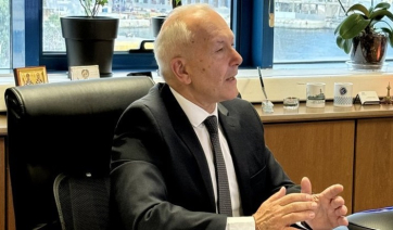 Στ. Γκίκας,Υφυπ Ναυτιλίας: «Εδώ και 5 μέρες δεν υπάρχει χτύπημα στα Στενά του Ορμούζ» (βίντεο)