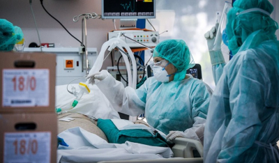 Κορονοϊός: Ρεκόρ εισαγωγών στα νοσοκομεία - 70 επιπλέον ΜΕΘ για ασθενείς