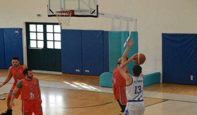 Μπάσκετ Ανδρών: Εύκολες νίκες για Α.Ο. Πάρου και Φανάρια Νάξου στην πρεμιέρα