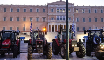 «Όργωσαν» την πρωτεύουσα και αναχωρούν - Παράθυρο για μέτρα στήριξης - Νέα συνάντηση για Θεσσαλία