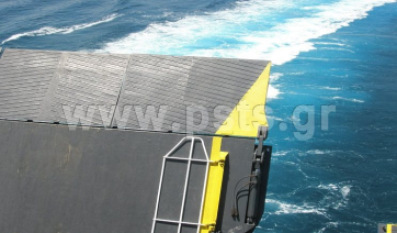 Βλάβη στον καταπέλτη Ε/Γ – Ο/Γ – Τ/Χ πλοίου στην Τήνο