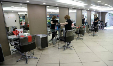 Παράνομα περίπου 23.000 κουρεία, κομμωτήρια - Τεράστια φοροδιαφυγή