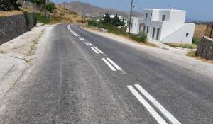 Πάρος: Σε εξέλιξη έργα συντήρησης του επαρχιακού οδικού δικτύου του νησιού…