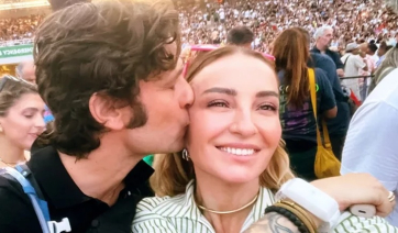 Στο εξοχικό της Ρούλας Ρέβη &amp; του Αποστόλη Τότσικα στην Τήνο - Το boho καθιστικό με την κυκλαδίτικη αισθητική