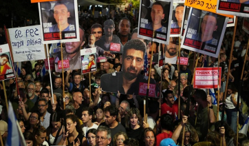 Χαμάς: «Ξεκινάμε την απελευθέρωση των ομήρων το πρωί της Δευτέρας» -Γιορτή στο Τελ Αβίβ με 400.000 κόσμο στους δρόμους