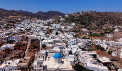 "'Οπου Υπάρχει Ελλάδα": Ζωντανά από την Κίμωλο σήμερα στις 14.45 στον ΣΚΑΪ (trailer &amp; φωτό)