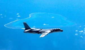 H Kίνα έστειλε για πρώτη φορά πυρηνικά βομβαρδιστικά σε νησί στη Νότια Σινική Θάλασσα