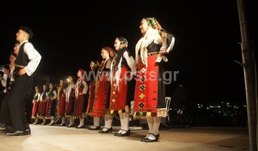 Πλήθος κόσμου στη γιορτή της θάλασσας στη Νάουσα της Πάρου