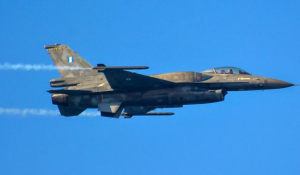 Ομάδα Ζευς: Η πτήση του F-16 στον ουρανό της Θεσσαλονίκης